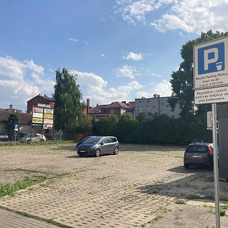 アパート Kozigrod